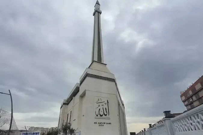 Tekstilkent Camii — Dış Ortam 11