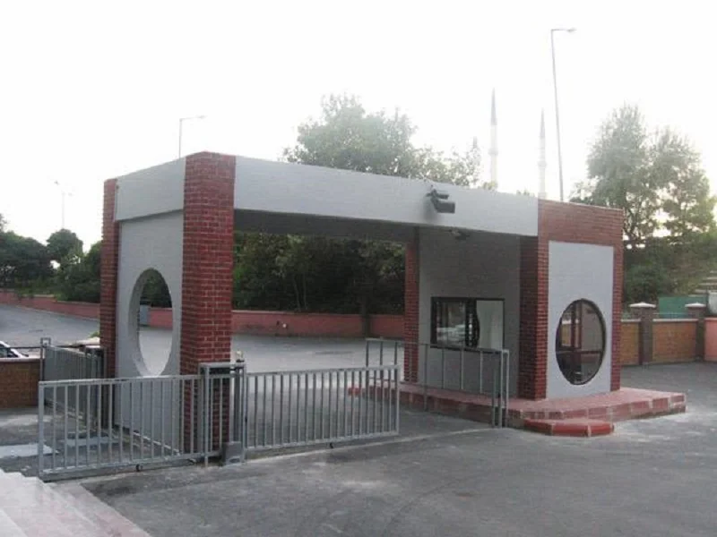 Uğur Koleji — Dış Ortam 4